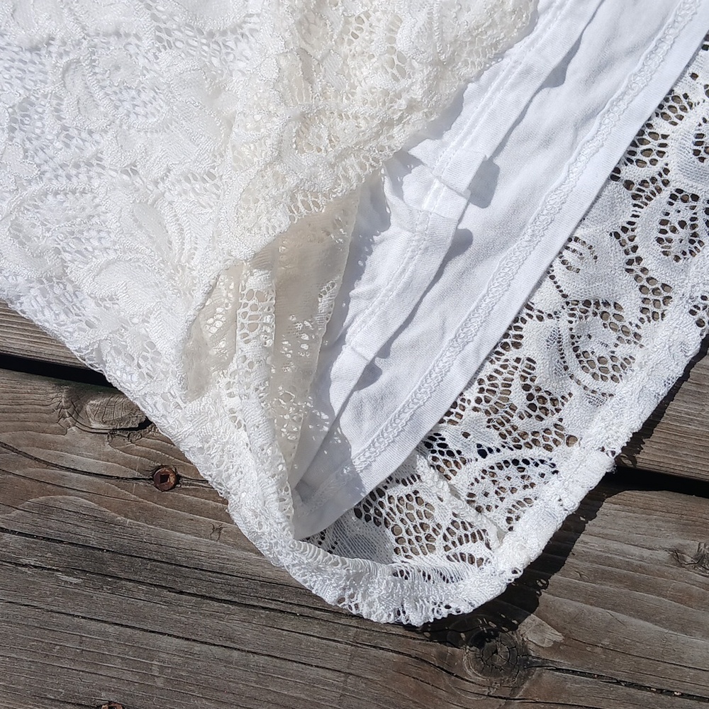 Cable & Gauge White Lace Blouse - Picture 5 of 7